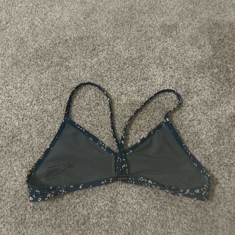 Women’s Jolyn Bennett 2 Top - Picture 2 of 3